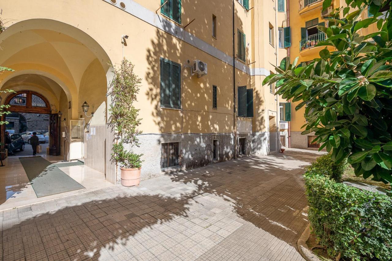 Cesare Apartment Vatican Museums Rome Exterior photo